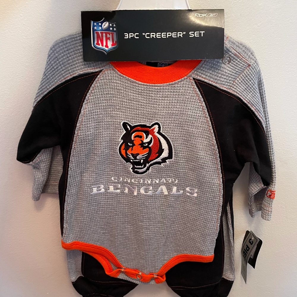 Just in Time for Super Bowl LVI!  Bengals 3 piece creeper set